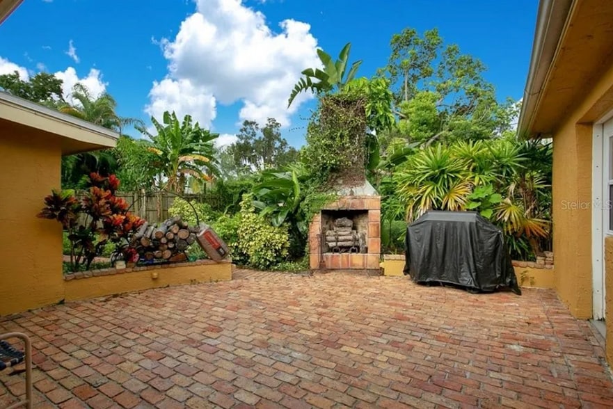 Building Photo - 4526 Sheldrake Dr