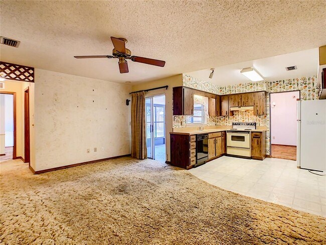 Building Photo - 5515 Albert Dr
