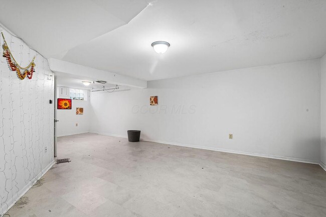 Building Photo - 1978 Northwest Blvd