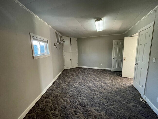 Building Photo - Coldwater Road