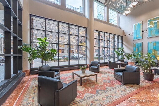 Building Photo - 211 E Ohio St