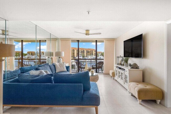 Building Photo - 2601 Marina Isle Way