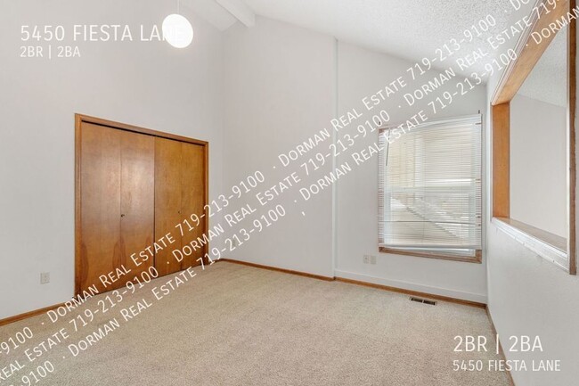 Building Photo - 5450 Fiesta Ln