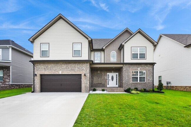 Primary Photo - Pet Friendly Four Bedroom!