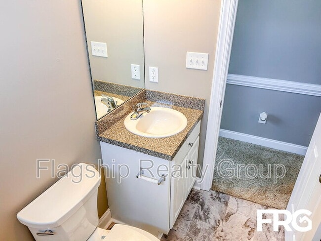 Building Photo - 2608 Chardon Ct
