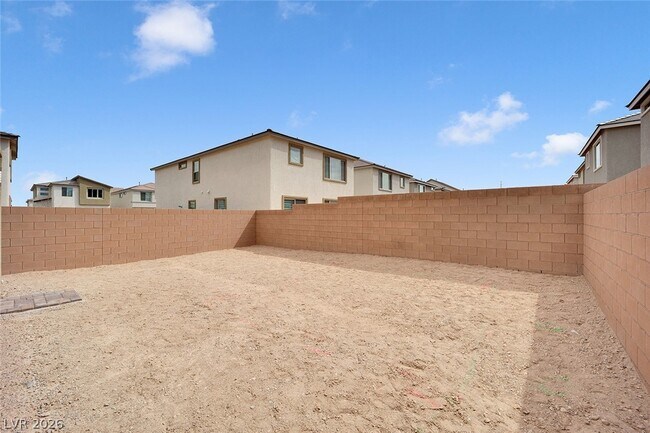 Building Photo - 5925 Obsidian Sky Ave