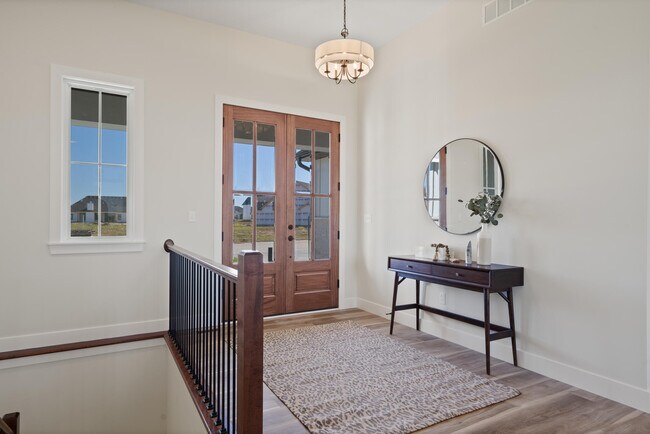 Building Photo - 5201 Buttercup Dr