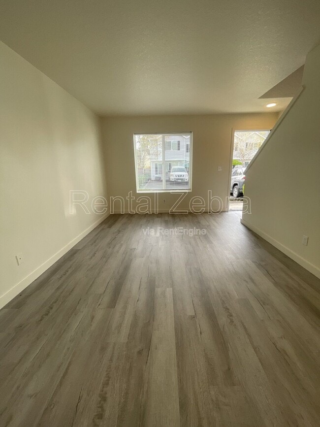 Building Photo - 6702 SE 80th Ave