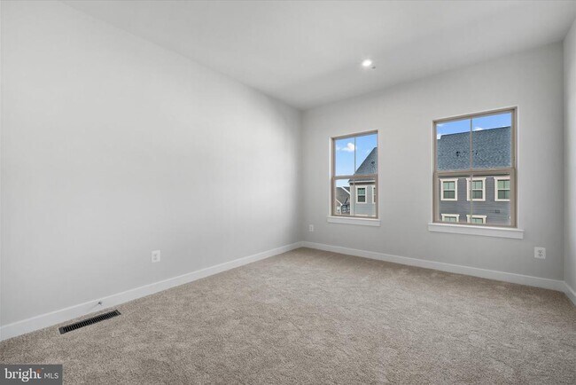 Building Photo - 42530 Invergordon Ter