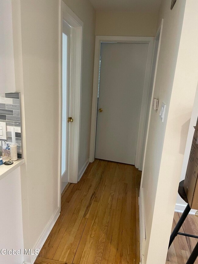 Building Photo - 13 Richards Dr