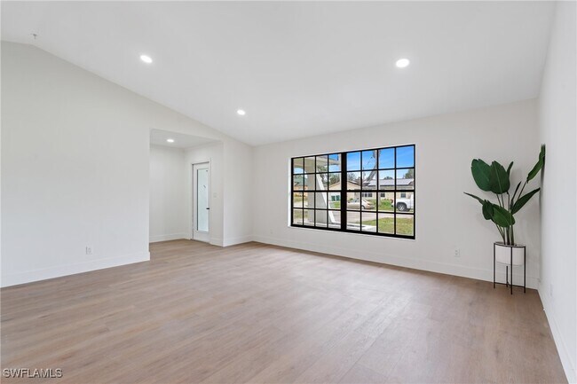 Building Photo - 4742 25th Ave SW