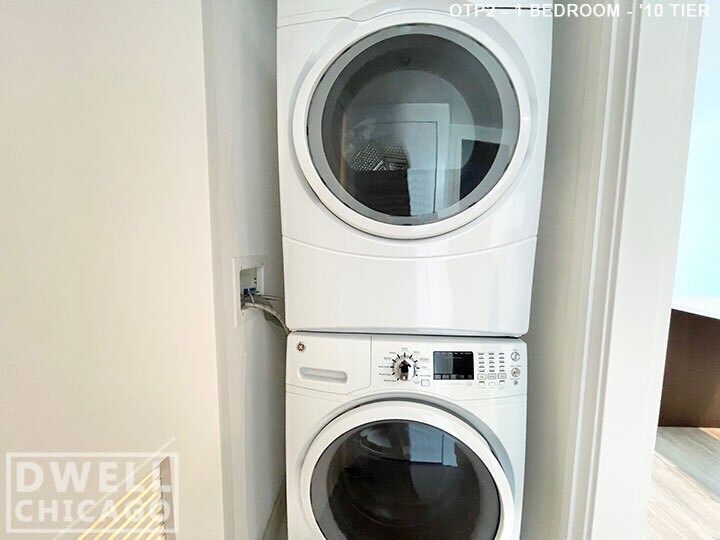 Building Photo - 1147 N Wells St