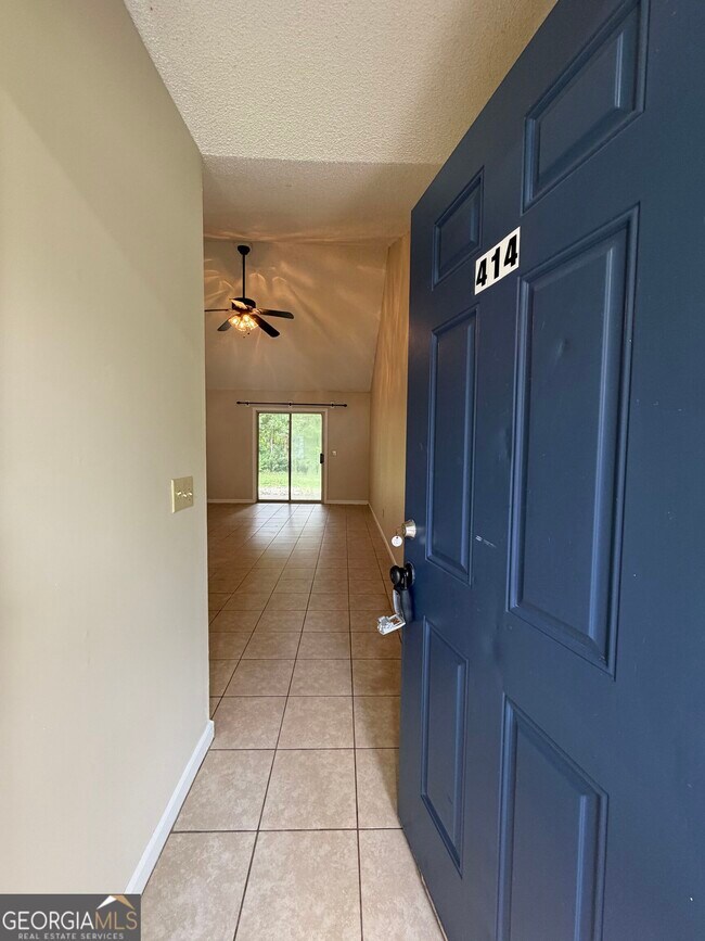 Building Photo - 414 Admiral's Walk Dr