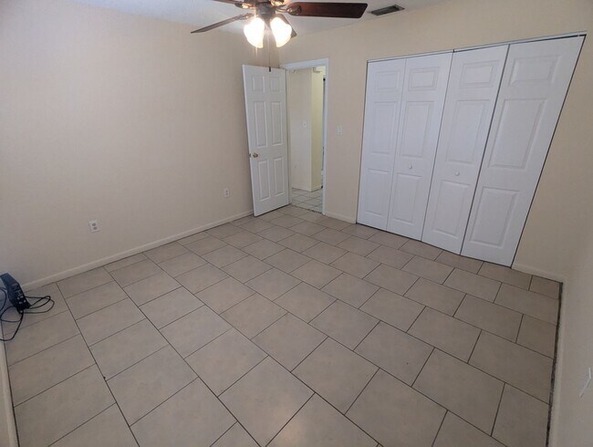 Building Photo - 824 N St Clair Abrams Ave