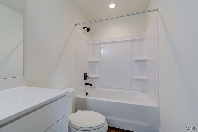 Building Photo - 2025 Maryland Oaks Cir