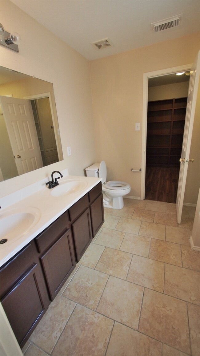 Building Photo - 21211 Bridge Springs Ln