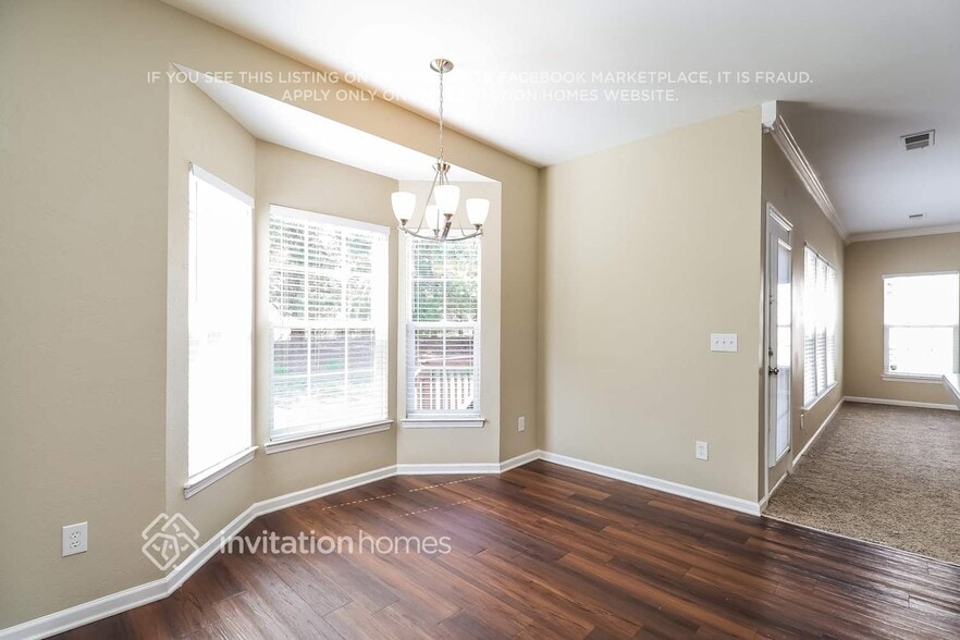 Building Photo - 15415 Saxon Trace Ct