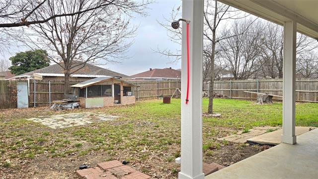 Building Photo - 1410 Chinook Dr