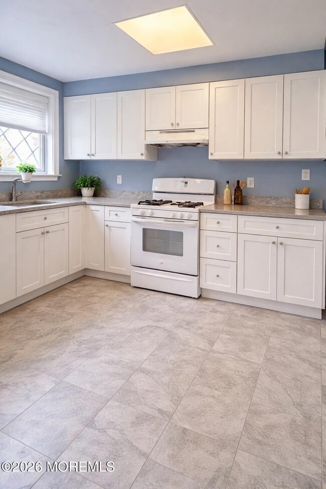 Building Photo - 50 John St