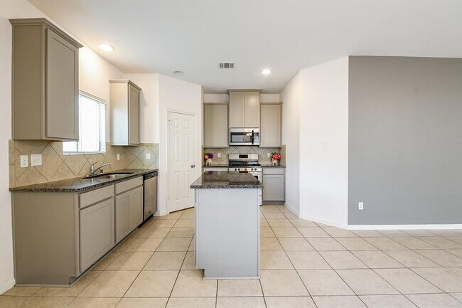 Building Photo - 6421 Innsbruck Meadows Ln