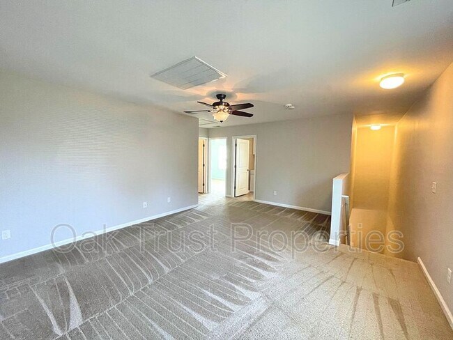 Building Photo - 4830 Hawkins Dr