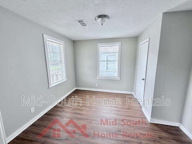 Building Photo - 1545 Patton St