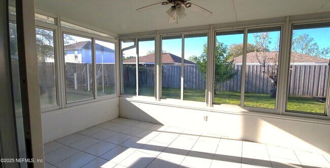Building Photo - 11119 Tiverton Ct
