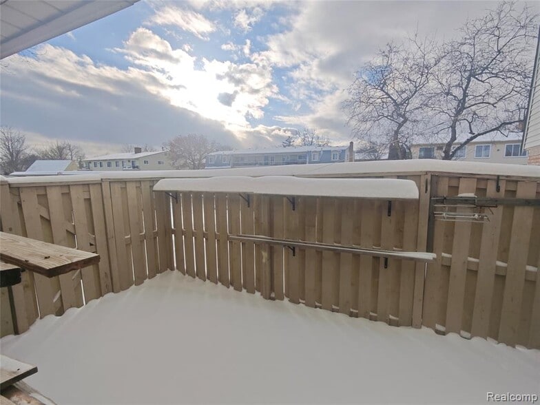 Building Photo - 919 Kirts Blvd