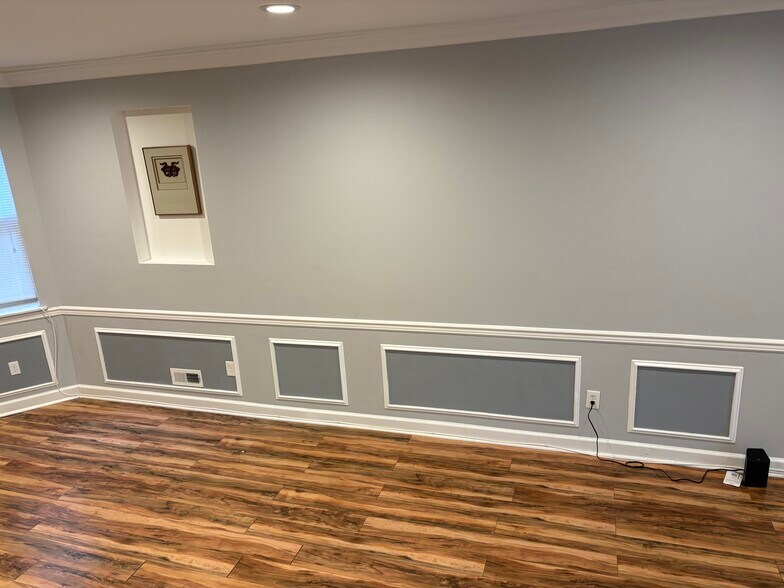 Living room/dining room - 1624 N Felton St