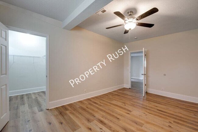 Building Photo - 56 Bell Rd