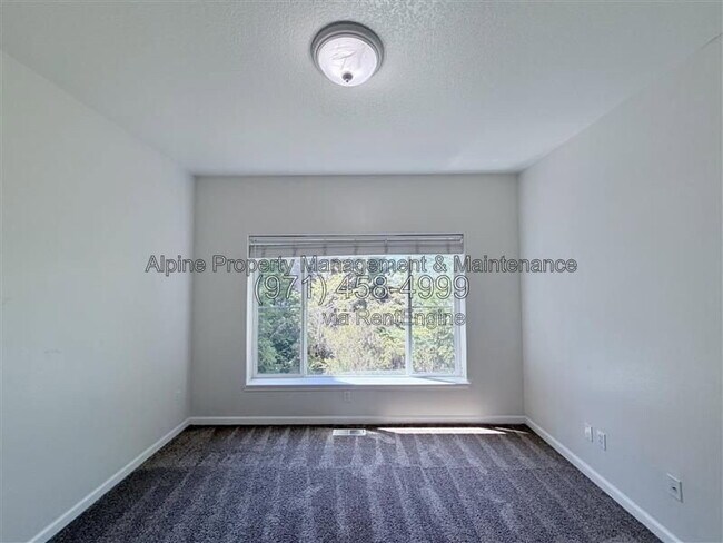 Building Photo - 13592 SW Mapleview Ln