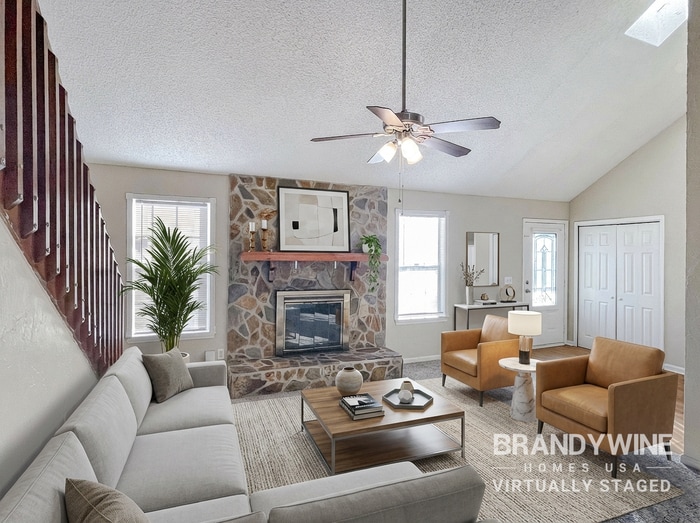 Building Photo - 9970 Timberlake Dr E