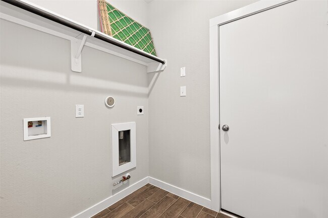 Building Photo - 2142 Reed Cave Ln