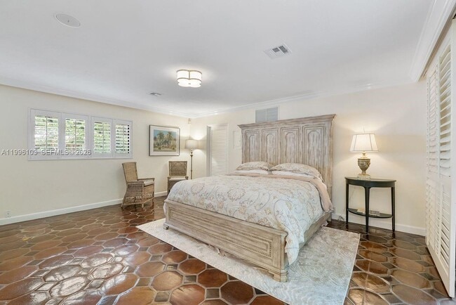 Building Photo - 226 Chilean Ave