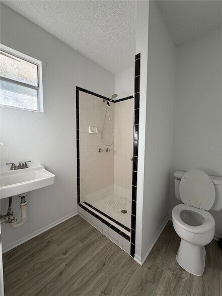 Building Photo - 1762 32nd St