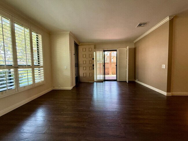 Building Photo - Spacious 3 Bedroom Townhome in Mission Valley! Two Private Patios! Two Assigned Parking Spaces! I...