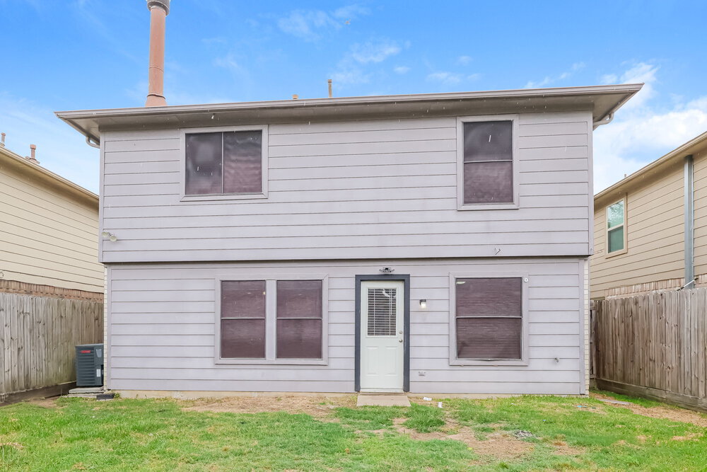 Building Photo - 11811 Sunny Stream Dr