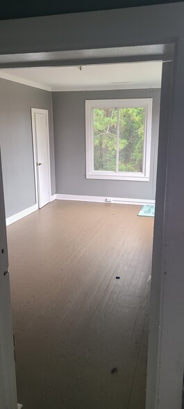 Bonus room/bedroom - 1477 Carolina Ave