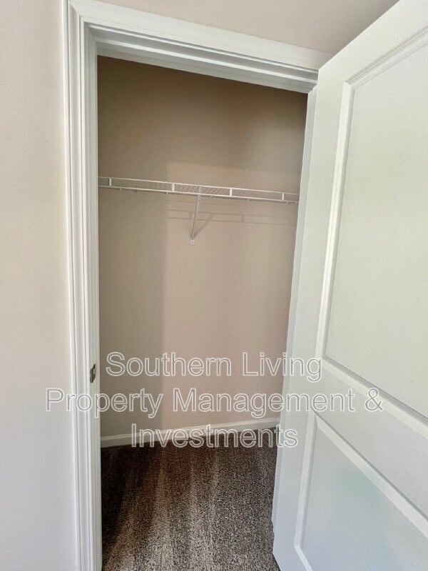 Building Photo - 3120 Winged Elm St