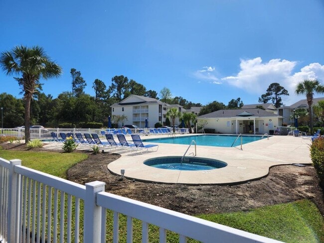 Building Photo - 1314 River Oaks Dr