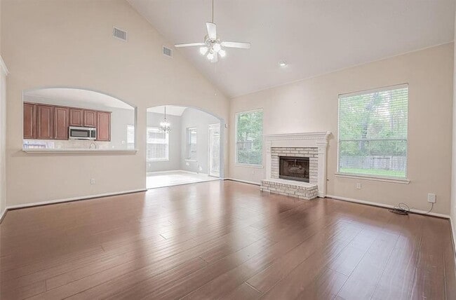 Building Photo - 170 N Wimberly Way
