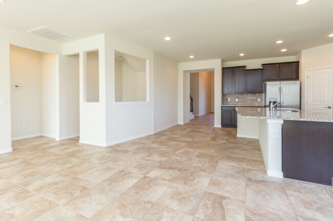 Building Photo - 10 Log House Ct