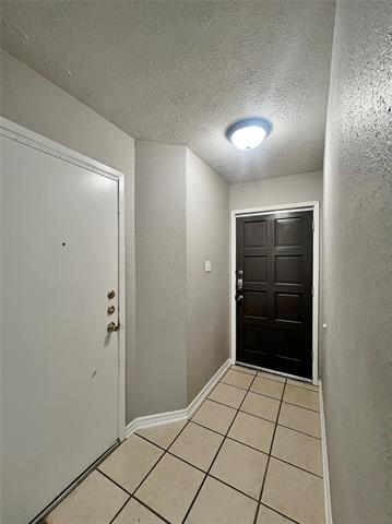 Building Photo - 2414 Clearhaven Ct