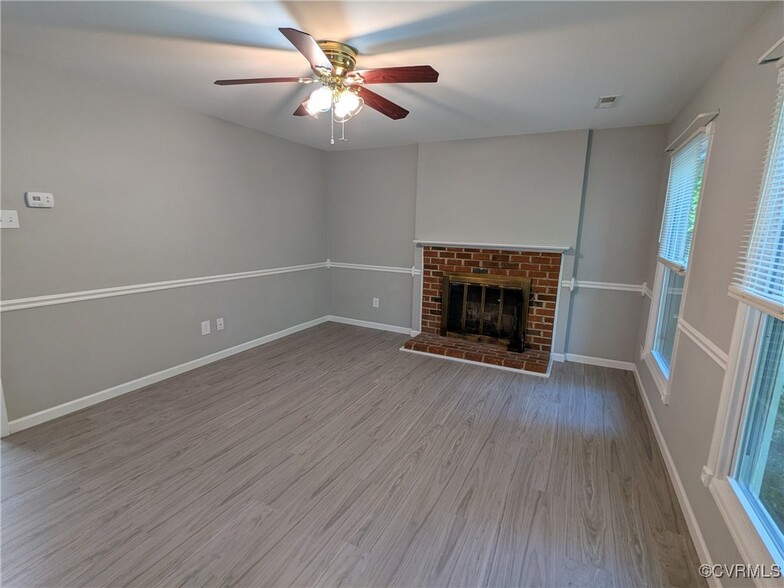 Building Photo - 10624 Sarata Ln