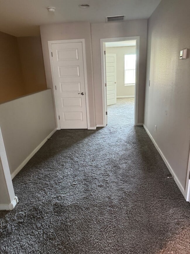 Building Photo - Unique opportunity! 3 bedrooms & 2.5 baths...