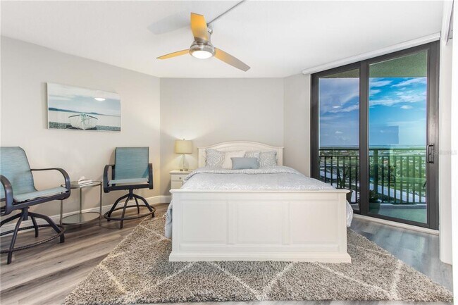 Building Photo - 690 Island Way