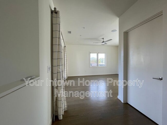 Building Photo - 504 Rankin St NE