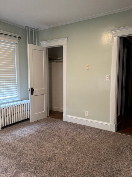 Building Photo - 37 Mountford St