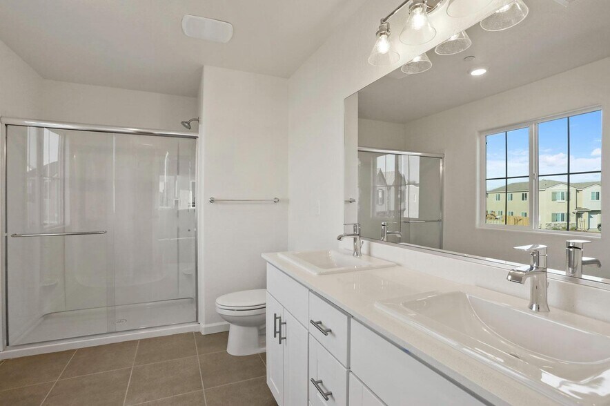 Building Photo - 3120 Kuppens Way