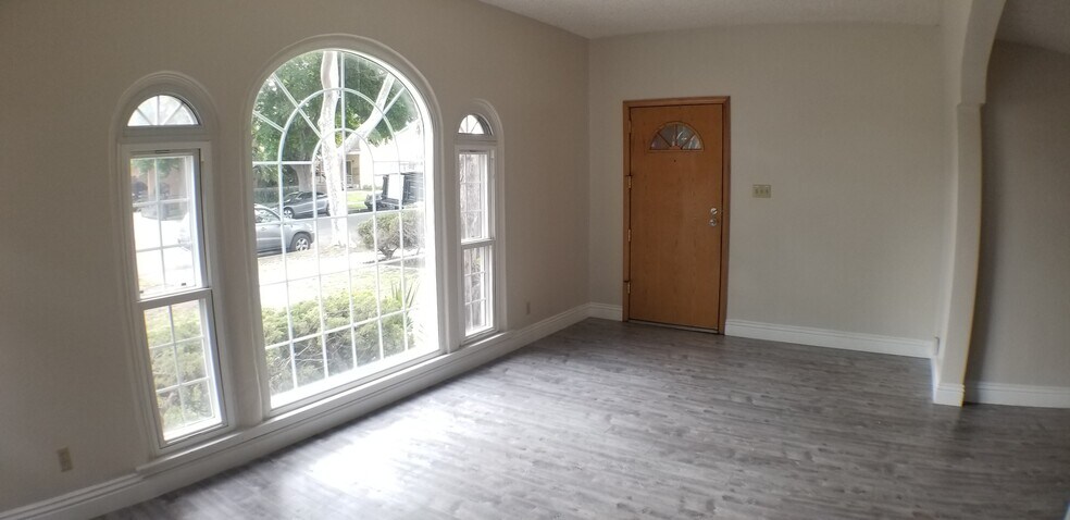 Front door - 512 S Flower St